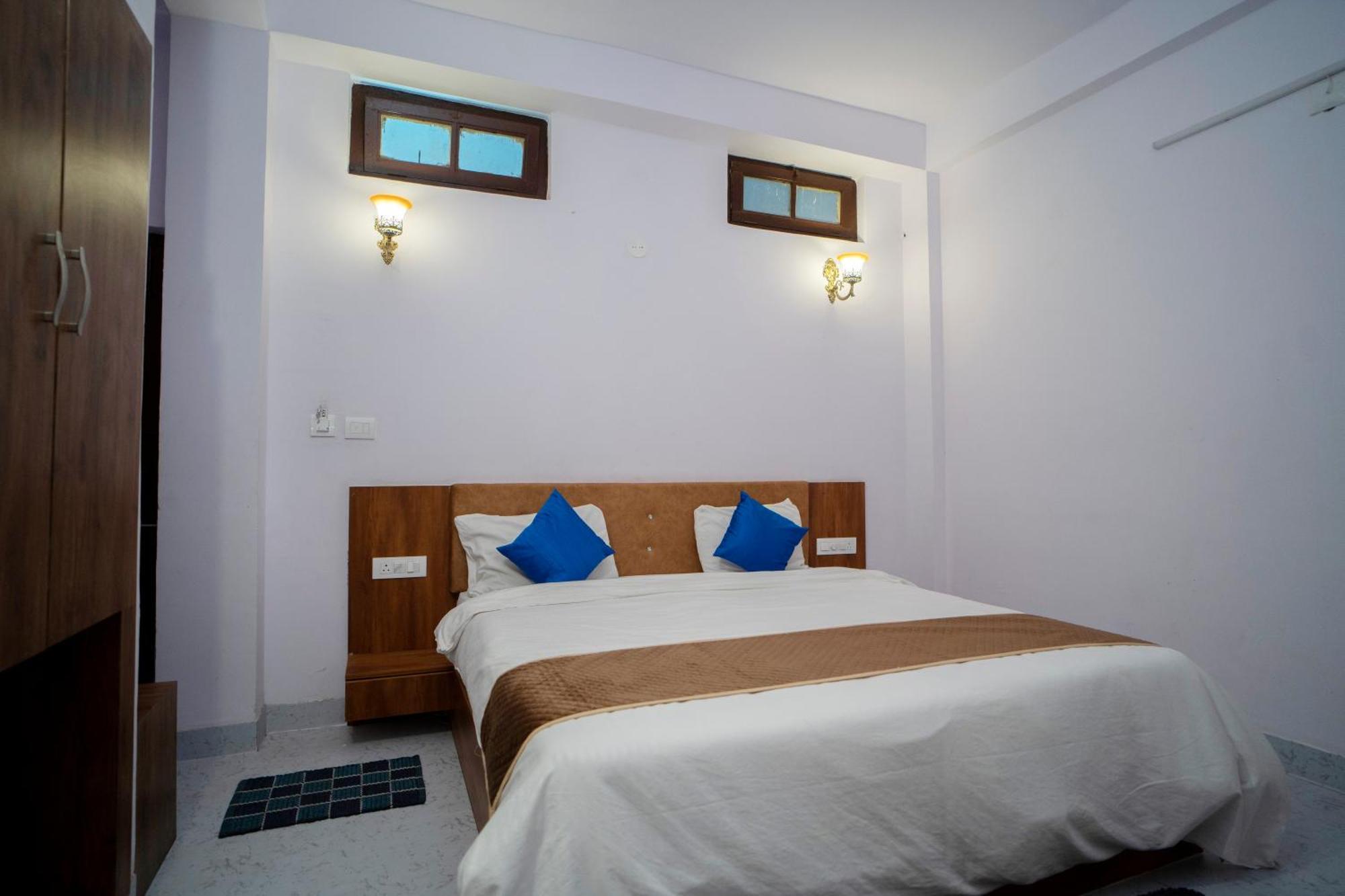 Devdarshan Hotel & Restaurant Удайпур Екстериор снимка